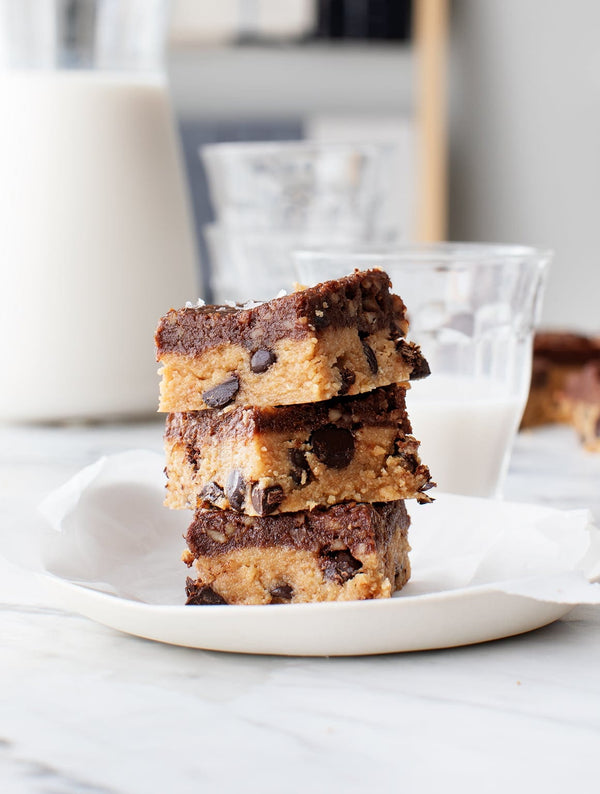 PEANUT BUTTER CHOC CHIP COOKIE BARS